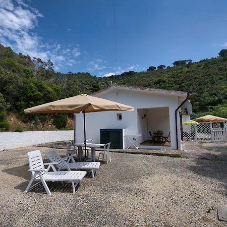 Alloggi Del Mirto A Morcone - Goelba Capoliveri  Exterior photo