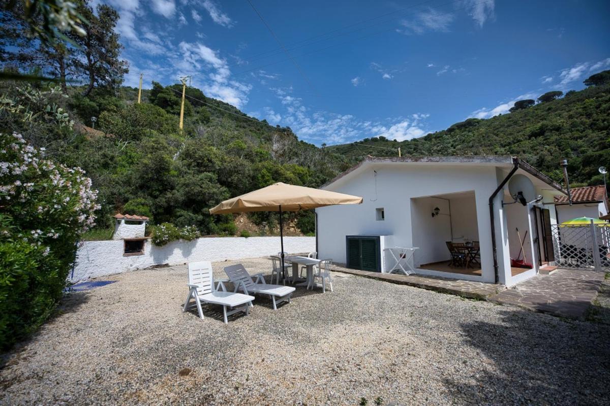 Alloggi Del Mirto A Morcone - Goelba Capoliveri  Exterior photo